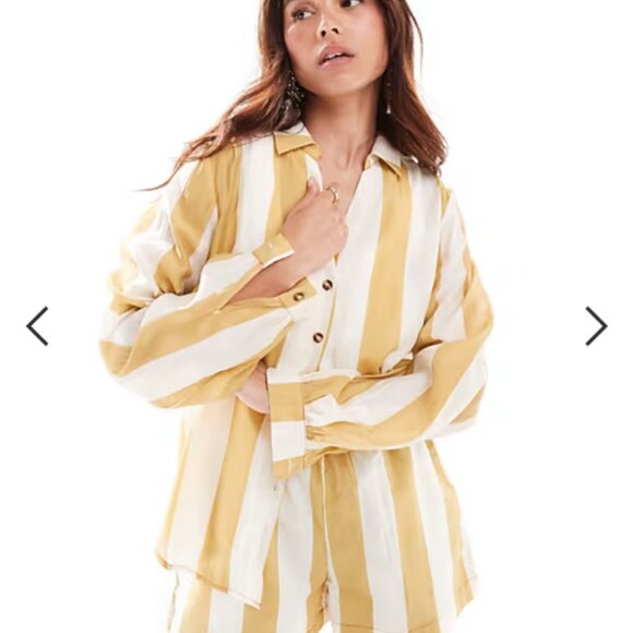 Never Fully Dressed Elissa Shorts | Camel Stripe | Elastic Waist | US 24 - Picture 3 of 6